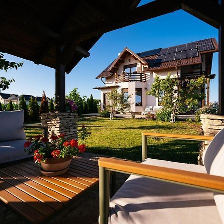Hotel Casa Dora Suczawa Zewnętrze zdjęcie