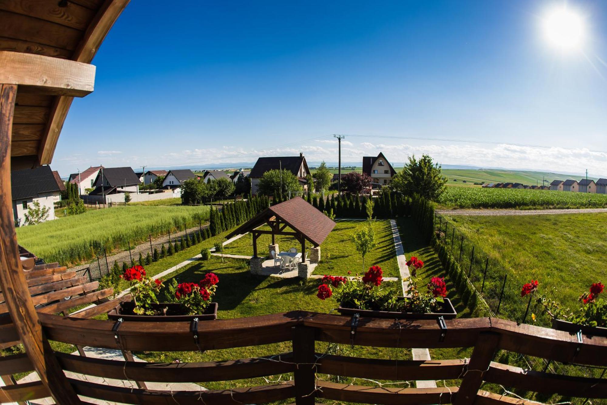 Hotel Casa Dora Suczawa Zewnętrze zdjęcie