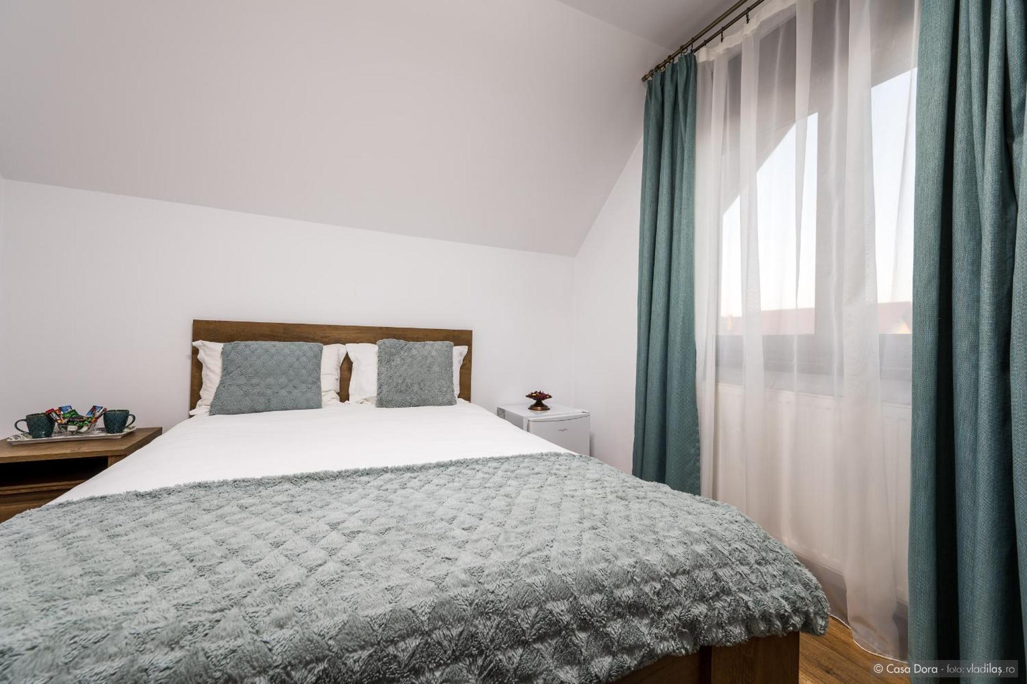 Hotel Casa Dora Suczawa Zewnętrze zdjęcie