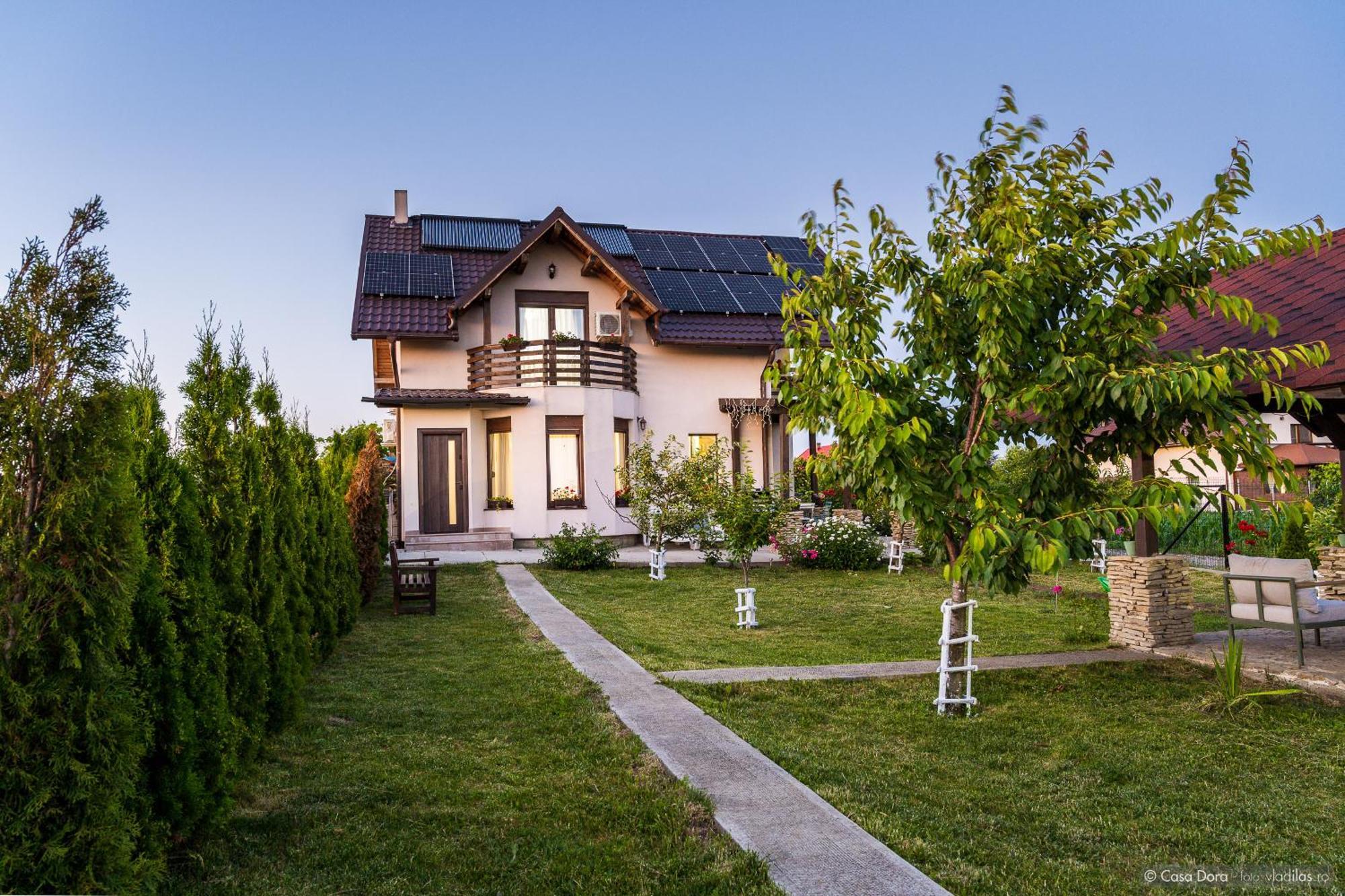 Hotel Casa Dora Suczawa Zewnętrze zdjęcie