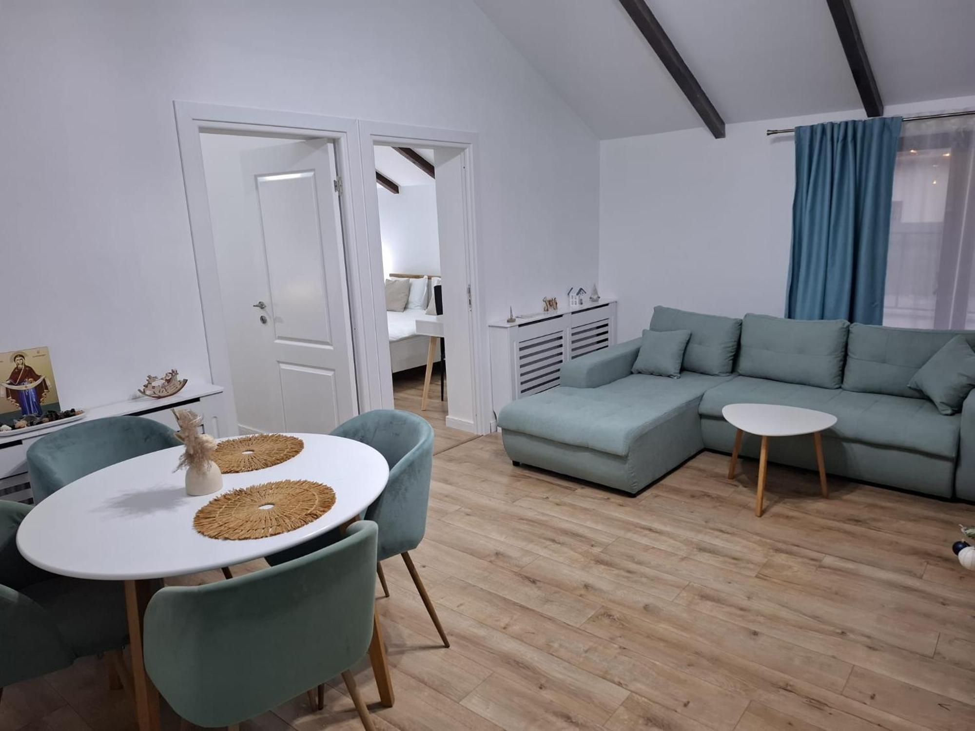 Hotel Casa Dora Suczawa Zewnętrze zdjęcie